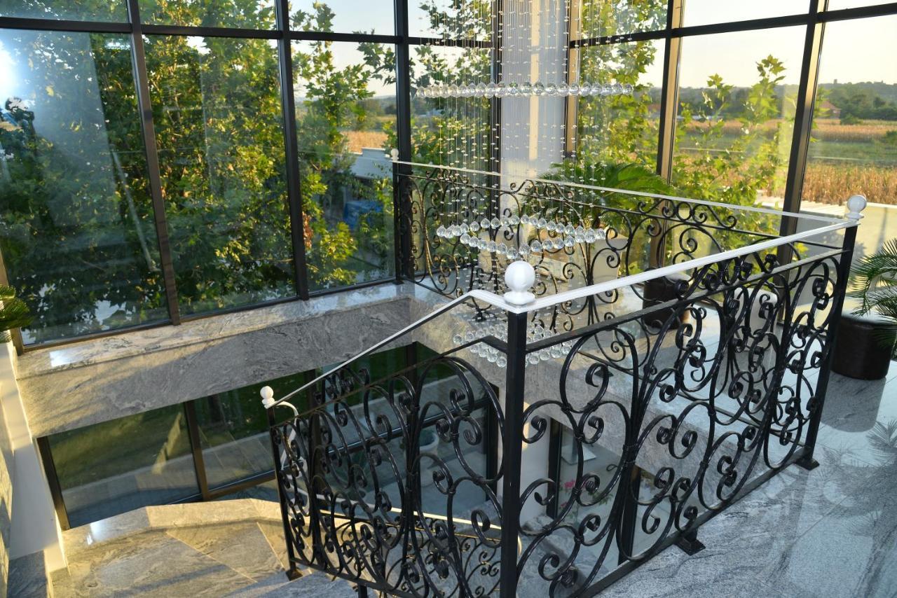 Mesecev Konak Bed & Breakfast Nis Exterior photo