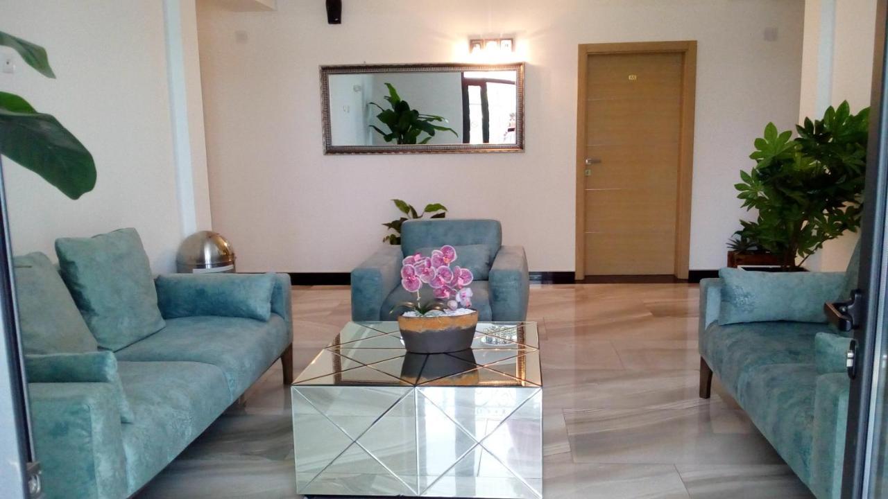 Mesecev Konak Bed & Breakfast Nis Exterior photo